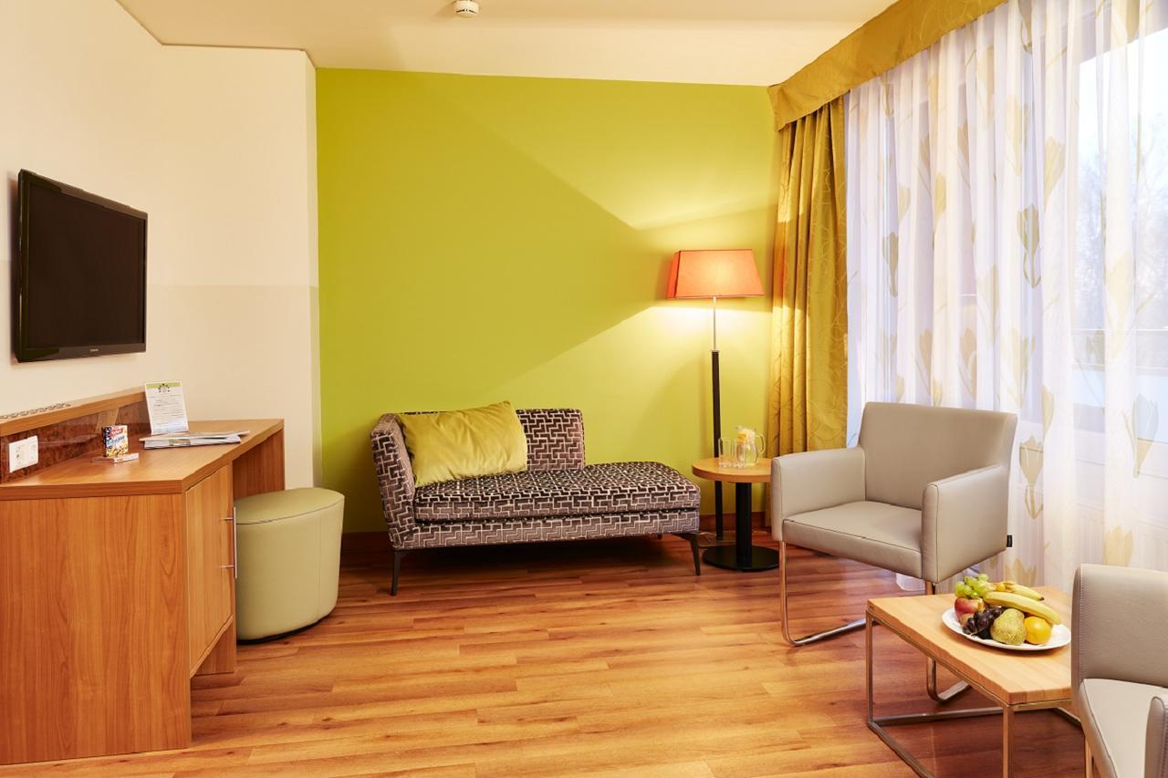Thermalhotel Fontana บัดราดเคอร์สบวร์ก ภายนอก รูปภาพ